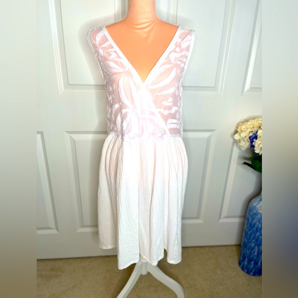 Stitchdrop Dress Sleeveless V-Neck White Size M B10